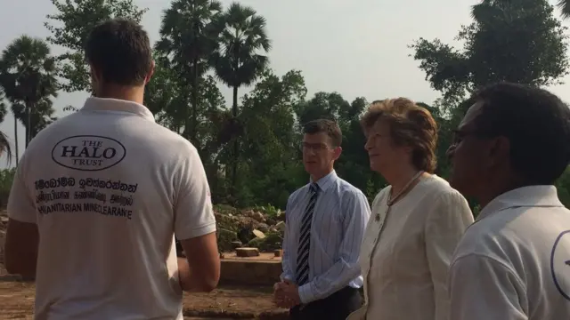 බිම් බෝම්බ ඉවත් කිරීමට බ්‍රිතාන්‍යයෙන් 'පවුම් ලක්ෂ දොළහක්'