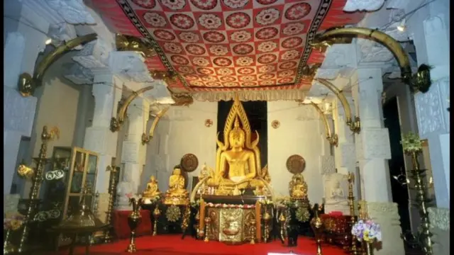 श्री लंका में गौतम बुद्ध के दांत रखे होने का दावा किया जाता है
