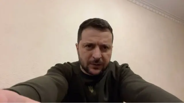 ประธานาธิบดีเซเลนสกี ของยูเครน กล่าวเป็นภาษารัสเซียบอกประชาชนชาวรัสเซียว่า ภาพที่ประธานาธิบดีปูตินสร้างขึ้น ไม่ถูกต้อง