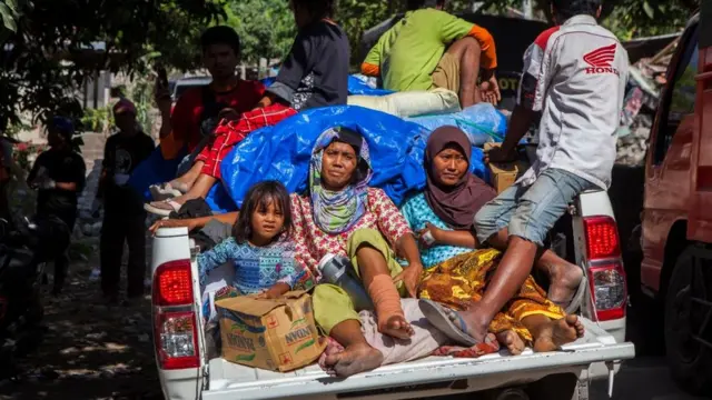 इंडोनेशिया भूंकप से तवाही