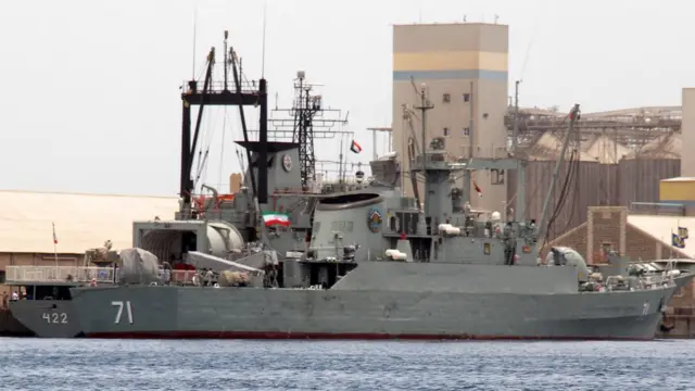 تصویری از نام الوند، در زمانی که در بندری در سودان پهلو گرفته بود