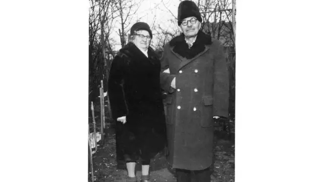 Филипп Васильченко с женой в 1969 году