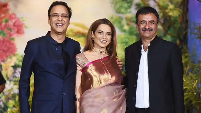 चित्रपट निर्माता विधू विनोद चोप्रा, कंगना राणौत आणि निर्देशक राजकुमार हिरानी