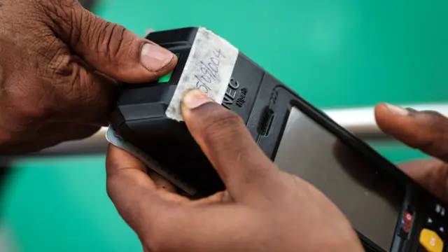 Card Reader a bakin aiki