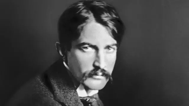 Stephen Crane