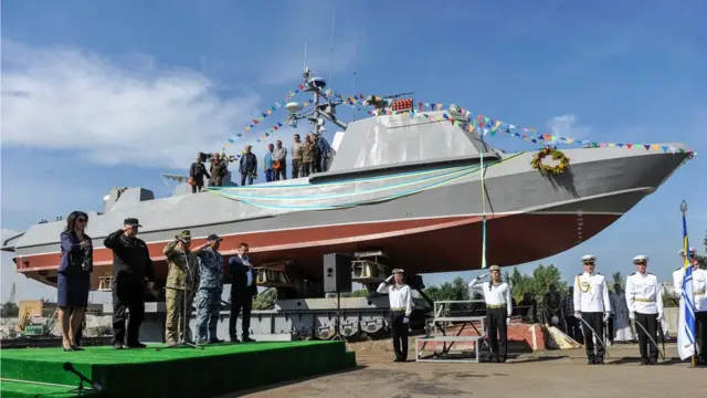 Спуск на воду катера "Кентавр"