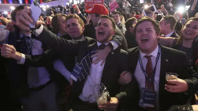 Сторонники Дональда Трампа празднуют его победу на Манхэттене