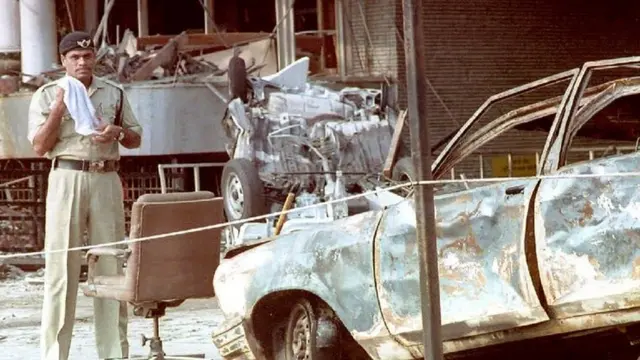 बंबई धमाका