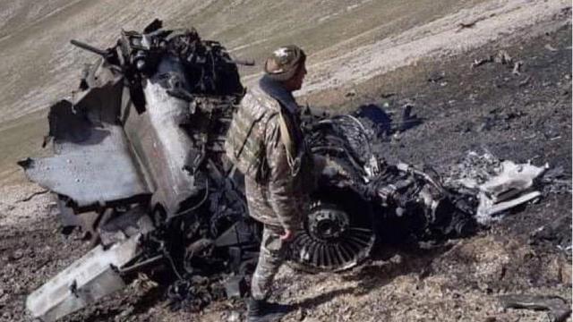 Фото предположительно сбитого армянского Су-25