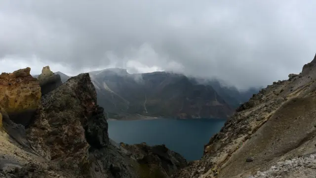 Vista do pico do Monte Paektu