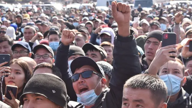 Протесты с Бишкеке