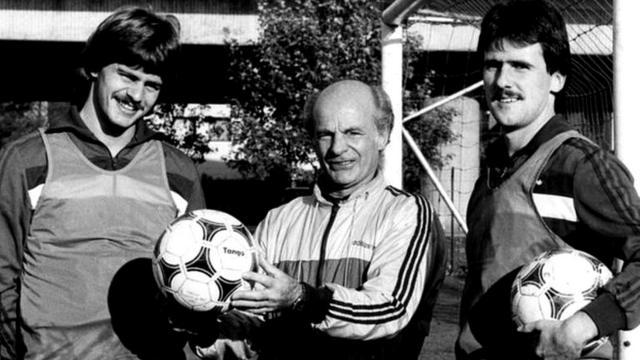 Гётц (слева) и Шлегель (справа) в 1984 году - год спустя после того, как они пережили, по словам Шлегеля, "большое приключение"