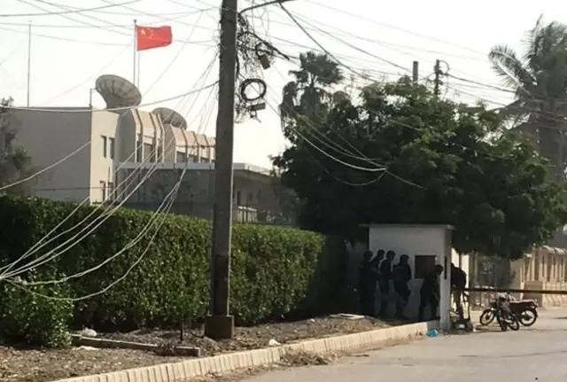 பாகிஸ்தான் கராச்சி நகரில் உள்ள சீனத் துணைத் தூதரகம்