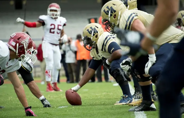 Un partido entre Pumas y Águilas Blancas