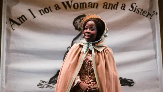 استلهمت روميرو شخصيتين في مسرحيتها من ماري وولستونكرافت وماري برينس، الأمة السابقة التي أصبحت أول امرأة من ذوات البشرة السمراء في بريطانيا تتظلم ضد البرلمان