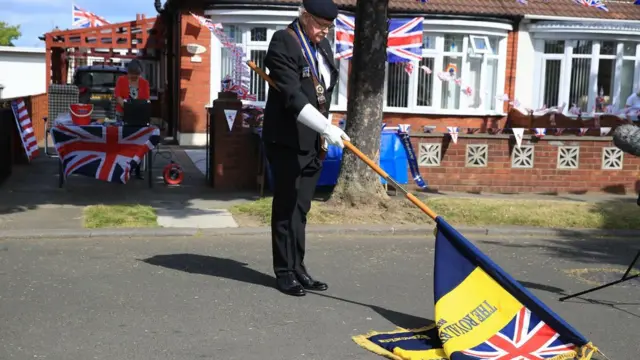 Минута молчания