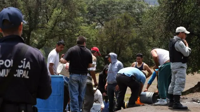 Comunidades y pueblos participan en el robo de combustible.