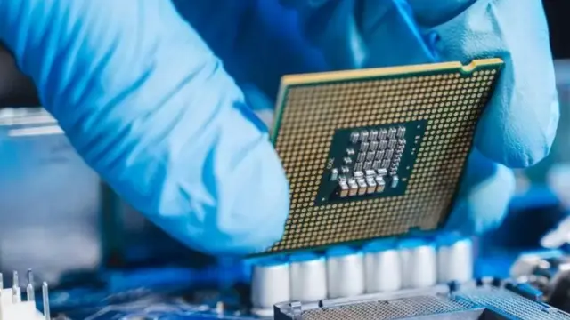 सेमीकंडक्टर