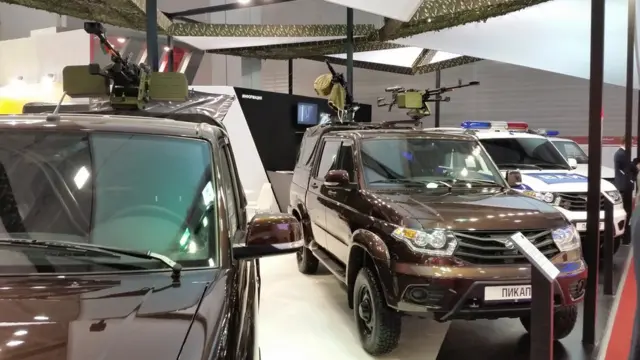 Пикап, оснащенный пулеметом