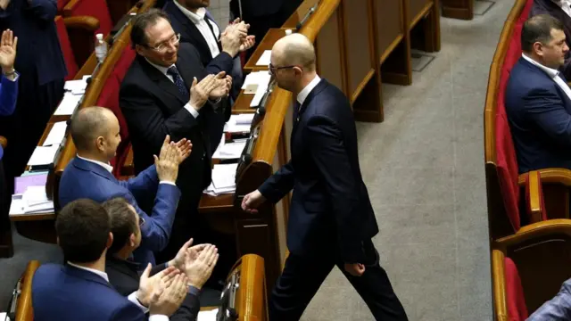 Однопартійці проводжали Яцненюка оплесками