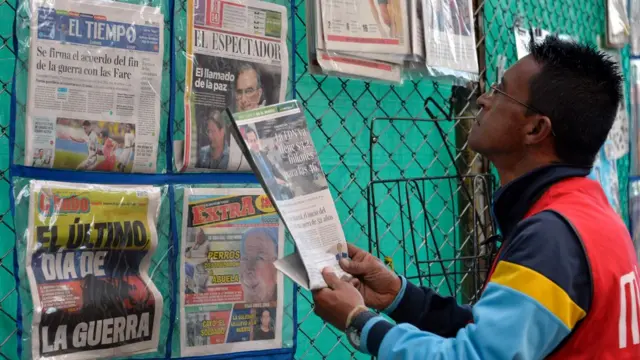 periódicos en Colombia anunciado la firma del cese al fuego definitivo de las FARC