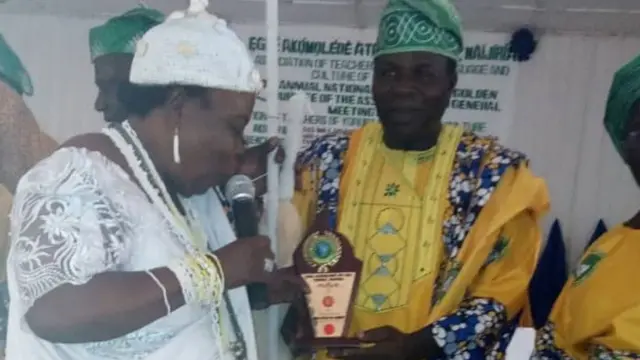 Ẹgbẹ akọmọlede ati aṣa Yoruba