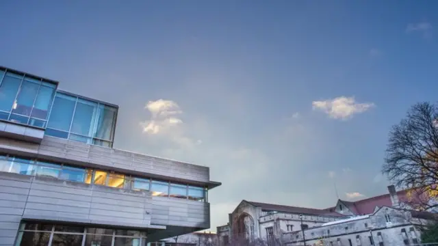 Imagen del centro Charles Harper, en la Universidad de Chicago Booth.