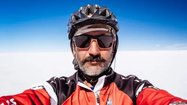 कामरान ऑन बाइक