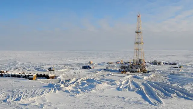 Pozo de petróleo en el Ártico ruso