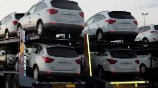 یک ماه پیش، وزارت صنعت، معدن و تجارت ایران از "تخلف در ورود ۶۴۸۱ خودرو به گمرکات کشور" خبر داده بود