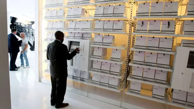 Luxury vending machine