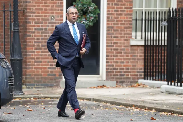 جیمز کلورلی