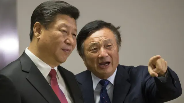 El presidente de China, Xi Jinping, junto a Ren Zhengfei en Londres