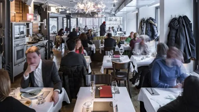 रेस्टोरेंट