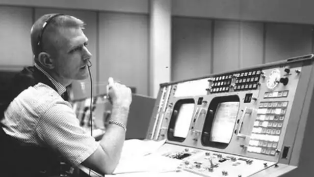 Gene Kranz en el centro de control.