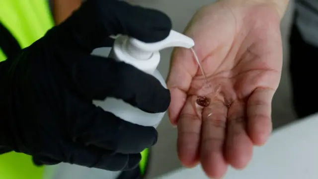 હેન્ડ સૅનિટાઇઝર