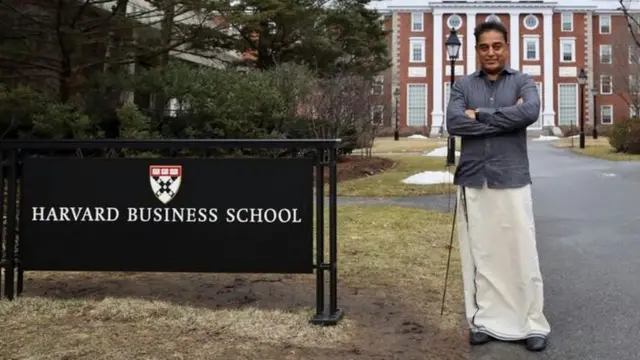 கிராமங்களை தத்தெடுக்கும் கமல் - ஹார்வர்டில் எடப்பாடி அரசு மீது கடும் விமர்சனம்