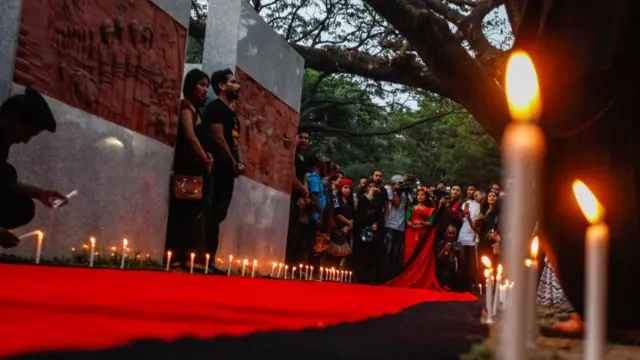 বাংলাদেশের স্বাধীনতার আন্দোলন ত্বরান্বিত করতে গুরুত্বপূর্ণ ভূমিকা রেখেছিলেন শহীদ আসাদ।