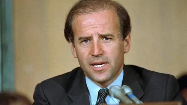 ডেলাওয়ারের এক সেনেট শুনানিতে মি. বাইডেন - ১৯৮৮