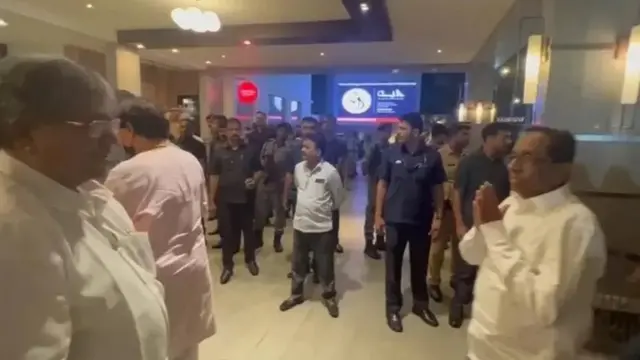 મહાવિકાસ અઘાડી તરફથી શિવસેનાના ધારાસભ્ય રાજન સાલ્વીને વિધાનસભાના અધ્યક્ષપદ માટે ઉમેદવાર બનાવાયા છે