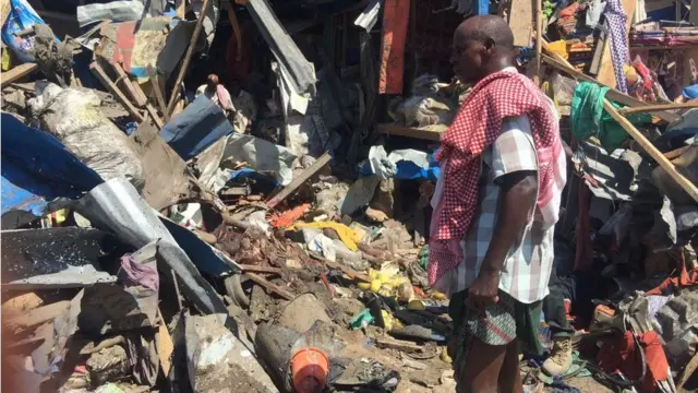 Shaqaalaha gurmadka ayaa BBC-da u sheegay inay arkeen dhowr iyo toban dhimasho ah.