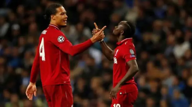 Wachezaji wa Liverpool wakisherehekea ushindi wao dhidi ya Porto