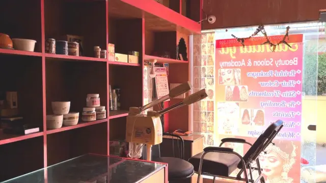 प्रीती जाधव यांच्या पार्लरची दुसरी शाखा.