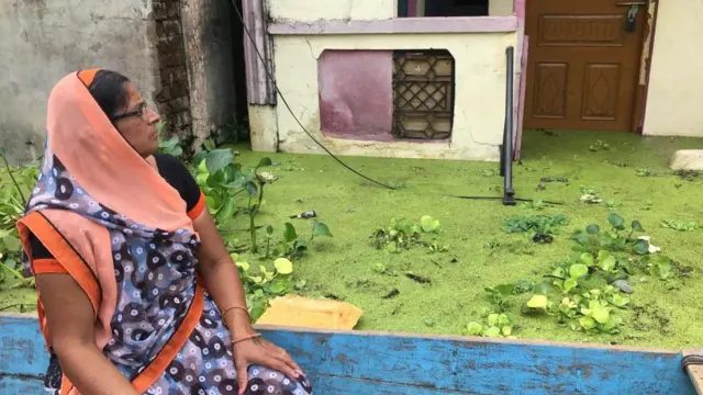 నర్మదా డ్యాం నీట మునిగిన గ్రామం