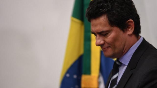 Moro pede demissão