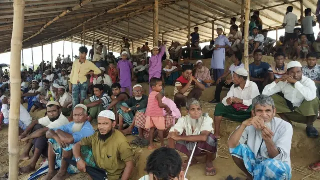 রোহিঙ্গাদের নাগরিক অধিকার ও মানবাধিকার নিশ্চিতের দাবি পূরণ হলেই কেবল তারা মিয়ানমার ফেরত যাবে বলে জানায়