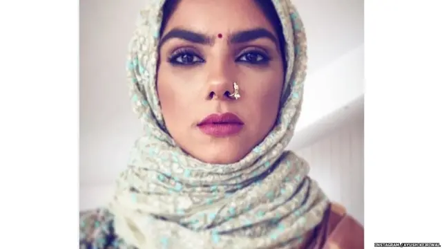 हिजाब के साथ साड़ी