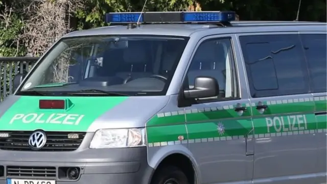 Un vehículo de la policía