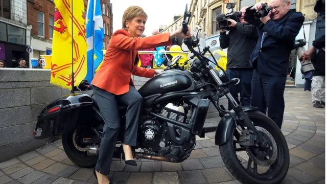 นิโคลา สเตอร์เจียน