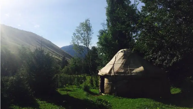 Acampamento tradicional yurt